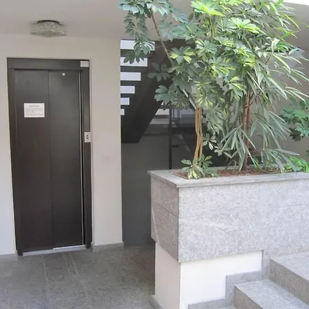 Apartment Franca U01 *