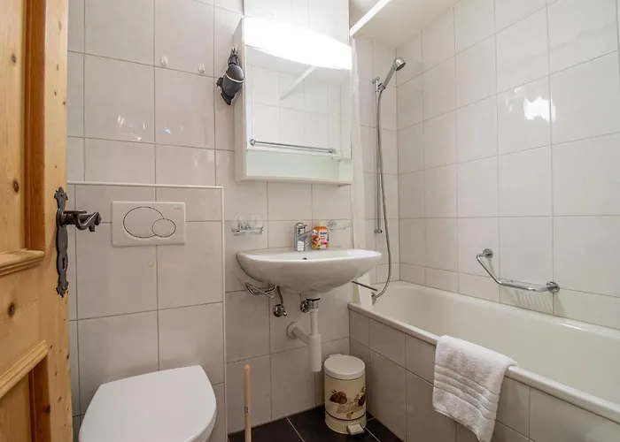 Franca U01 * أروسا