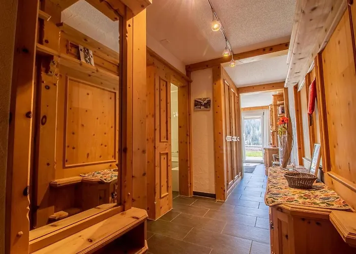 Franca U01 * أروسا